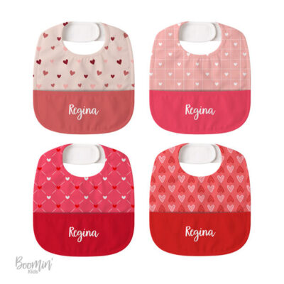 Baberos impermeables de corazones personalizados